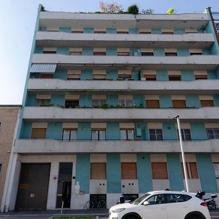 Vivimihome - Crespi House A 3 Minuti Dalla Metro Milán Exteriér fotografie